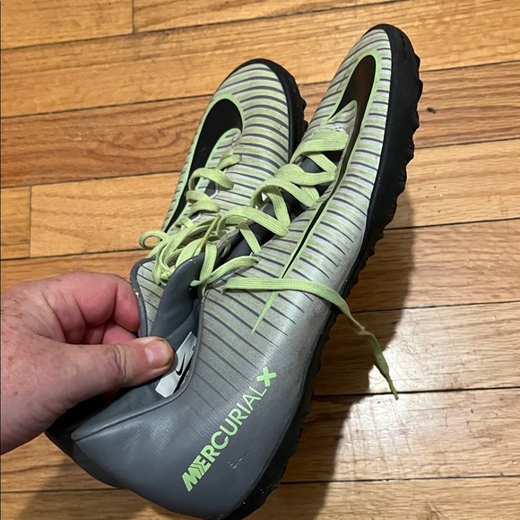 Nike MercurialX Vapor XI TF Soccer Cleats - Picture 3 of 7